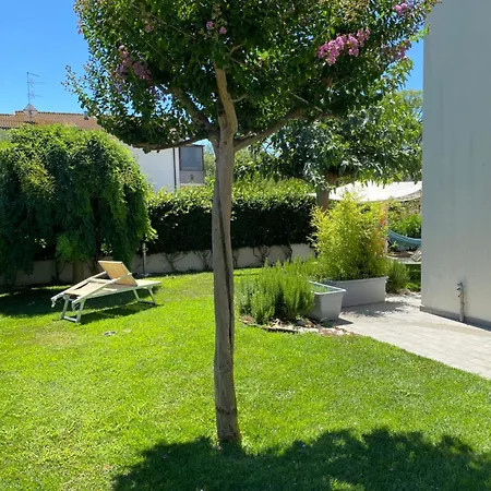 Il Giardino Dello Yogi Frühstückspension Savio di Ravenna